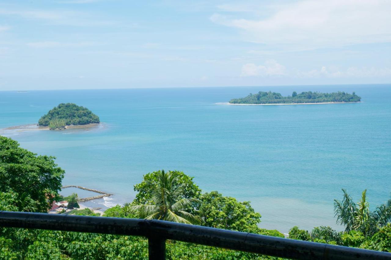The View Padang, Amazing View, 8 Mins Mentawai Fast Ferry, Cold Beer,Close To Restaurants Exterior foto