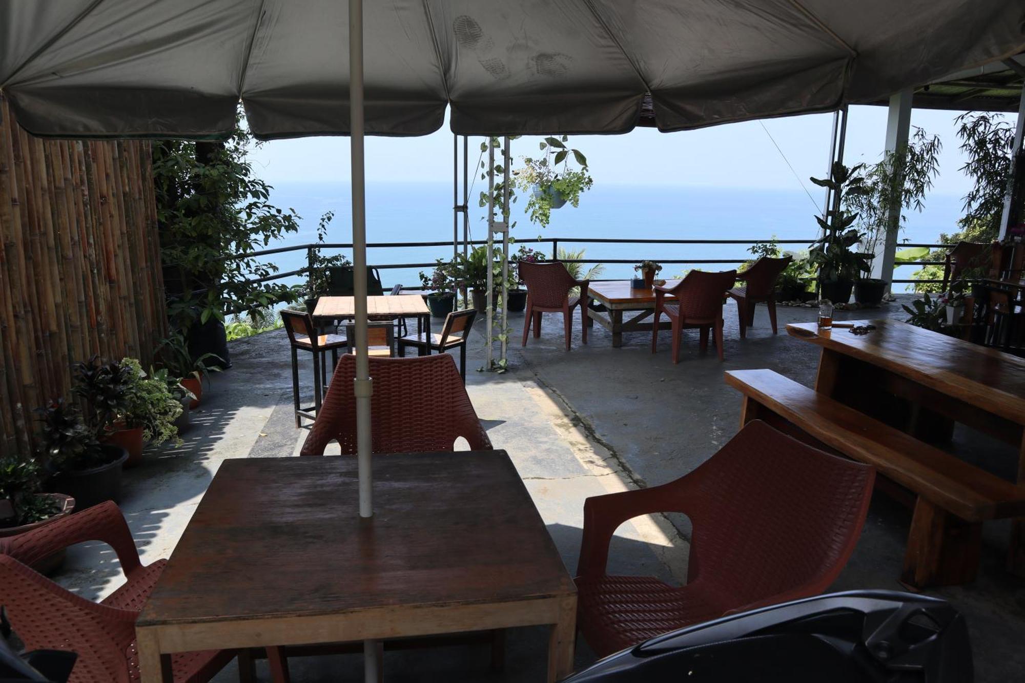 The View Padang, Amazing View, 8 Mins Mentawai Fast Ferry, Cold Beer,Close To Restaurants Exterior foto