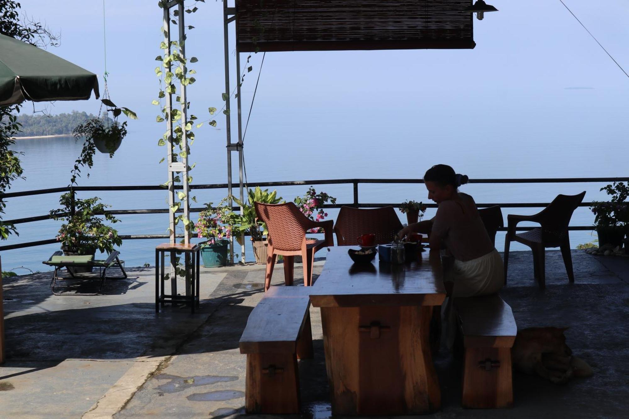 The View Padang, Amazing View, 8 Mins Mentawai Fast Ferry, Cold Beer,Close To Restaurants Exterior foto