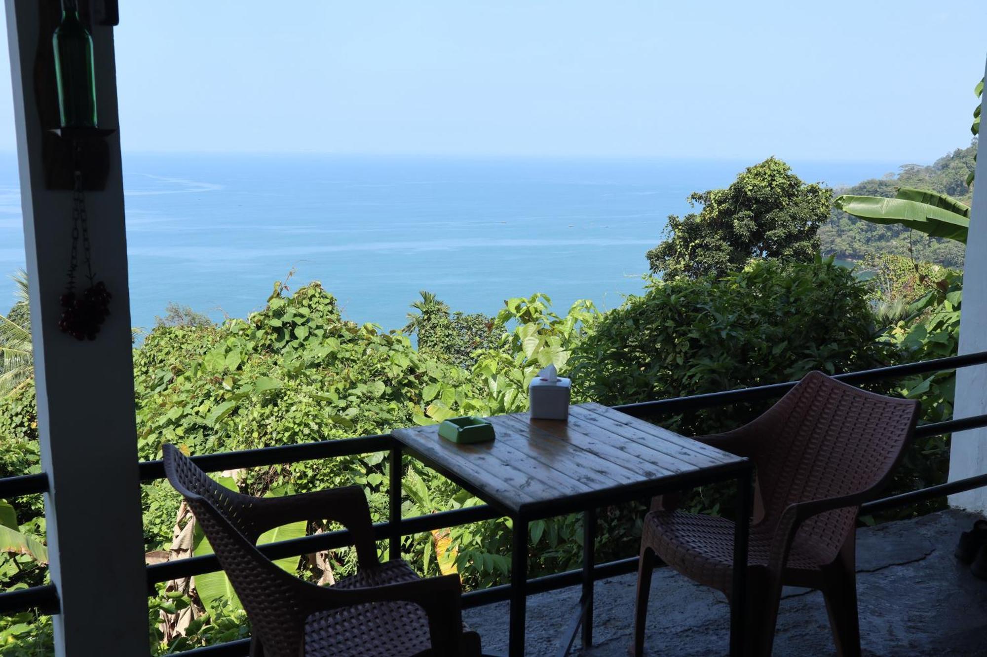 The View Padang, Amazing View, 8 Mins Mentawai Fast Ferry, Cold Beer,Close To Restaurants Exterior foto