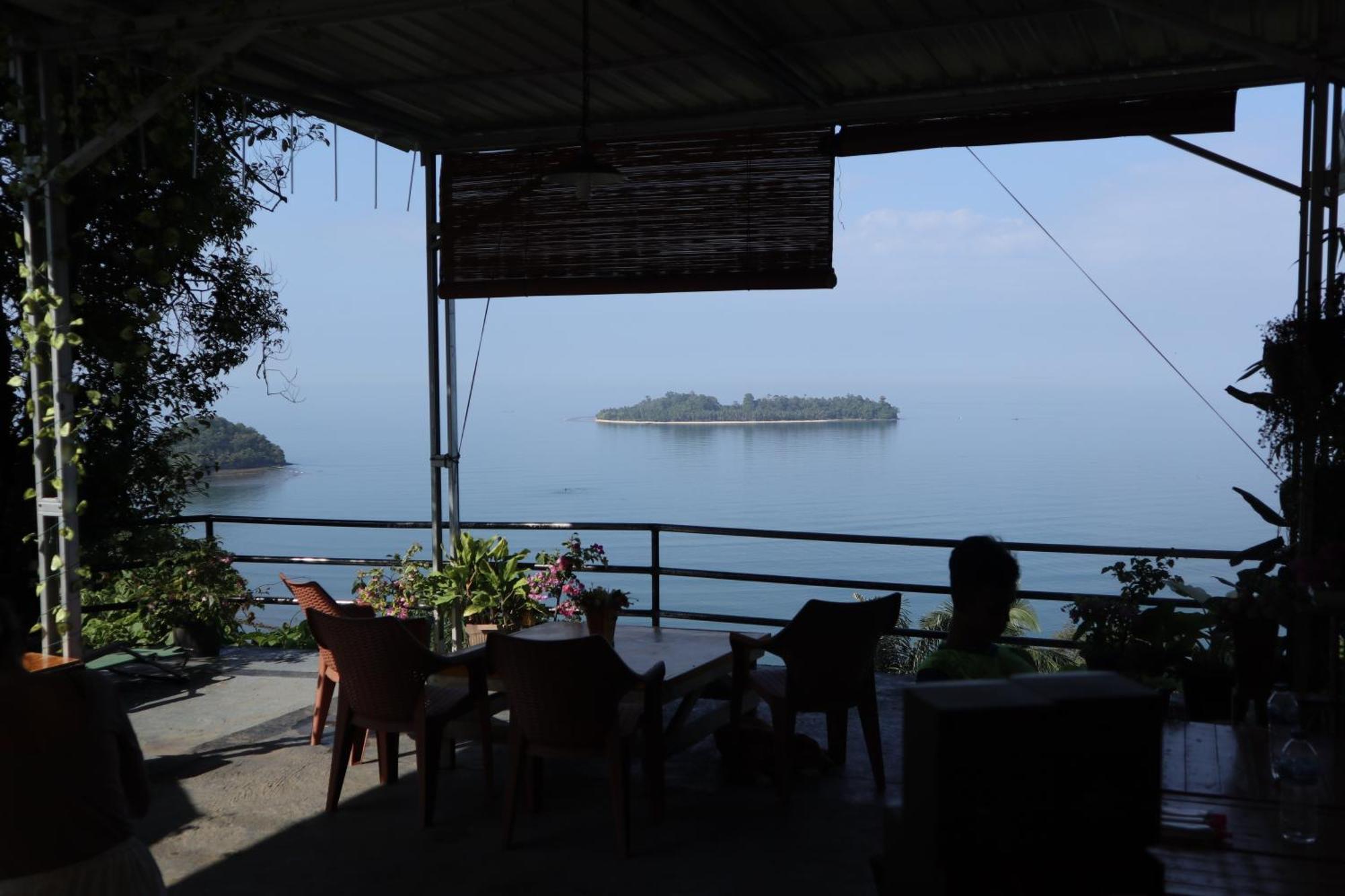 The View Padang, Amazing View, 8 Mins Mentawai Fast Ferry, Cold Beer,Close To Restaurants Exterior foto